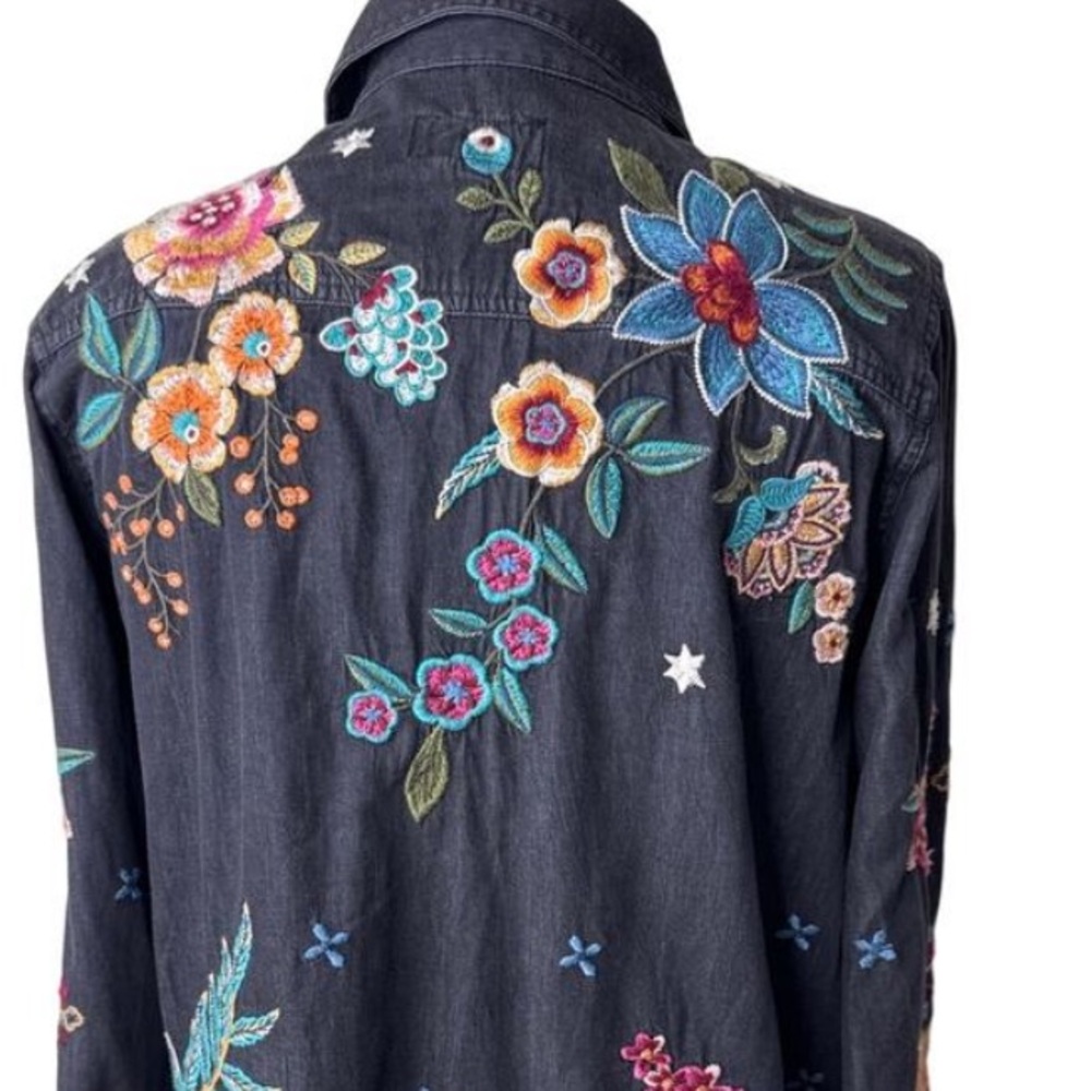 NWT - Johnny Was Black Francisca Floral Embroidered Shirt - PRICE IS FIRM - Picture 6 of 14